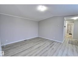 Kitchen - 420 53222 Range Road 272, Rural Parkland County, AB T7X3P3 Photo 3