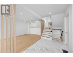 Dining room - 124 Kingston Road, Newmarket, ON L3Y5W7 Photo 2