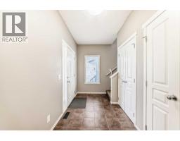 Kitchen - 284 Sagewood Landing Sw, Airdrie, AB T4B3N6 Photo 3