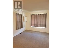 Kitchen - 39 Park Street Welland, Welland, ON L3B4M3 Photo 3