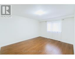 Dining room - Main 897 Consort Crescent, Mississauga, ON L5C1J8 Photo 2