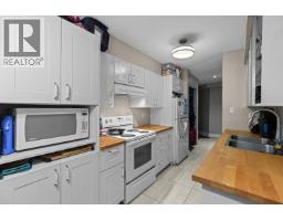 112 9847 Manchester Drive, Burnaby, BC V3N4P4 Photo 4