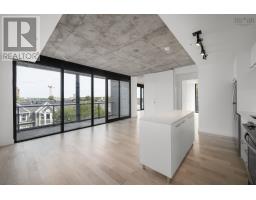 614 1048 Wellington Street, Image 3