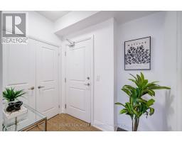 919 12 Woodstream Boulevard, Vaughan, ON L4L8C3 Photo 5