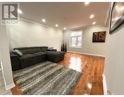 Kitchen - 7043 Bonnie Street, Niagara Falls, ON L2G7N1 Photo 5