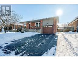 Living room - 231 Whitelock Street, Stratford, ON N5A7L2 Photo 3