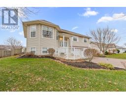 Bedroom - 74 Hillside Drive, Summerside, PE C1N6K3 Photo 4