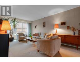 Bedroom 2 - 28 Stately Way, Markham, ON L3T3Z8 Photo 5