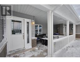 Dining room - 30 Ivy Crescent, Wasaga Beach, ON L9Z0H8 Photo 2