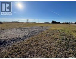 106 Canola Crescent, Cut Knife, SK S0M0N0 Photo 2