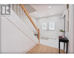 Family room - 9 Ullswater Crescent, London North, ON N6G4L4 Photo 4