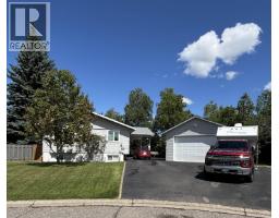 Kitchen - 6260 Berkeley Place, Prince George, BC V2N2N6 Photo 2