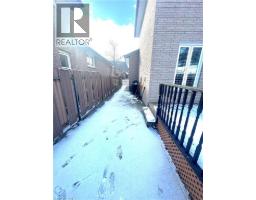 3pc Bathroom - 50 Teak Street, Hamilton, ON L8G4W5 Photo 5