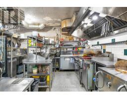 84 King Street, Oshawa, ON L1H8W7 Photo 3