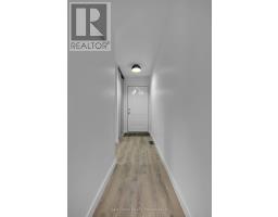 Living room - 6 125 Bay Street, Woodstock, ON N4S8H7 Photo 2