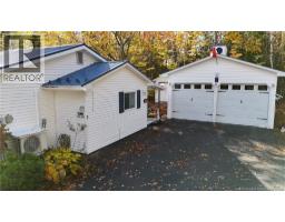 Bath (# pieces 1-6) - 7 Burnett Drive, Hanwell, NB E3C2H8 Photo 5