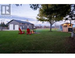 Bedroom 2 - 475 Lyons Court, Wasaga Beach, ON L9Z1V1 Photo 2