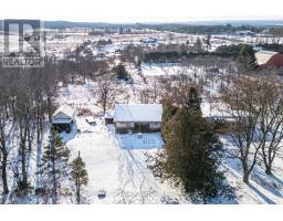 Kitchen - 303240 33 Side Road, Meaford, ON N0H1B0 Photo 3