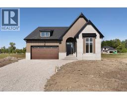 4pc Ensuite bath - 265 Charles, Essex, ON N8M0C5 Photo 2