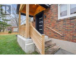 Sunroom - 10 Harold Street, Brampton, ON L6Y1C7 Photo 3