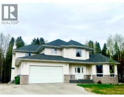Dining room - 4228 8 Avenue, Edson, AB T7E1A8 Photo 2