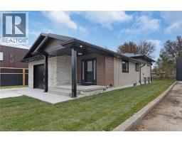 3pc Bathroom - 17 Church Street E, Delhi, ON N4B1T3 Photo 2