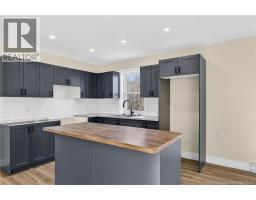 Bath (# pieces 1-6) - 443 Blanchard Street, Dalhousie, NB E8C1G1 Photo 4