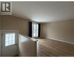 543 545 St Anne, Bathurst, NB E2Z2R2 Photo 3