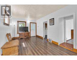 Laundry room - 3217 Linwood, Windsor, ON N9C1P9 Photo 2