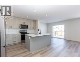 2pc Bathroom - 260 Augustus Way, Penhold, AB T0M1R0 Photo 4