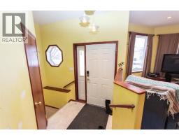 Dining room - 66 Stanford Boulevard, Blackfalds, AB T0M0J0 Photo 2
