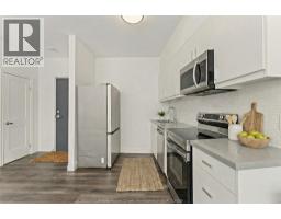 1900 6th Concession Road Unit 414, Lasalle, ON N9H2K8 Photo 5