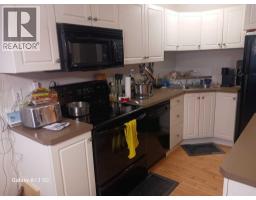 Primary Bedroom - 72 Arthur Close, Red Deer, AB T4R3M5 Photo 4