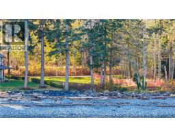 3983 Appian Way, Campbell River, BC V9H1G3 Photo 5