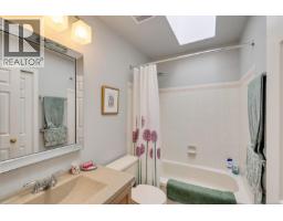 Bedroom - 22 901 Kentwood Lane, Saanich, BC V8Y2Y6 Photo 4