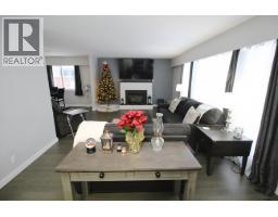 Dining room - 3313 Parish Road, Houston, BC V0J1Z0 Photo 3