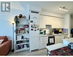 Dining room - 502 36 Elm Drive W, Mississauga, ON L5B0N3 Photo 2