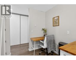 Primary Bedroom - 1640 Ufton Court Unit 114, Kelowna, BC V1Y8L5 Photo 4