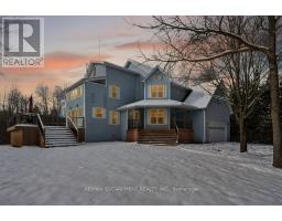 Bedroom 3 - 7460 5th Line, Essa, ON L0M1B1 Photo 3