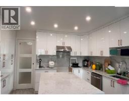 131 Rickman Place, New Westminster, BC V3L4P8 Photo 4