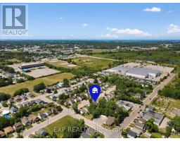 Dining room - 4354 Fifth Avenue, Niagara Falls, ON L2E4R2 Photo 2