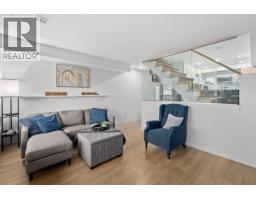 3 752 E 3rd Street, North Vancouver, BC V7L1G9 Photo 5