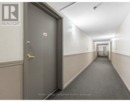 Den - 430 684 Warden Avenue, Toronto, ON M1L4W4 Photo 2