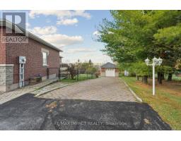 Foyer - 448 7 A Highway, Cavan Monaghan, ON L0A1C0 Photo 4