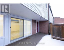 Kitchen - 120 248 Milestone Crescent, Aurora, ON L4G3M2 Photo 2