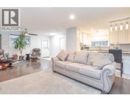 Family room - 2118 Carmen Rd, Nanaimo, BC V9S5N6 Photo 4