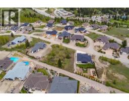 2587 St Andrews Street, Blind Bay, BC V0E1H2 Photo 4