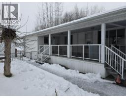 Living room - 7 2121 Balsam Avenue, Quesnel, BC V2J5J3 Photo 2