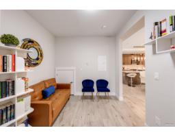 207 13799 101 Avenue, Surrey, BC V3T0N9 Photo 2