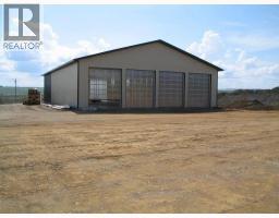 8302 Trading Post Road, Dawson Creek, BC V1G4T9 Photo 2